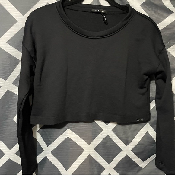 Koral Black Cropped Sweatshirt Long Sleeve Pullover Size XS - Picture 2 of 7